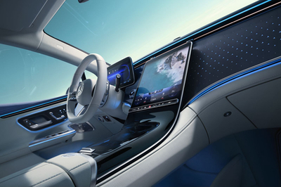 全新EQE搭載無線CarPlay，智能互聯引領奔馳電動化新篇章